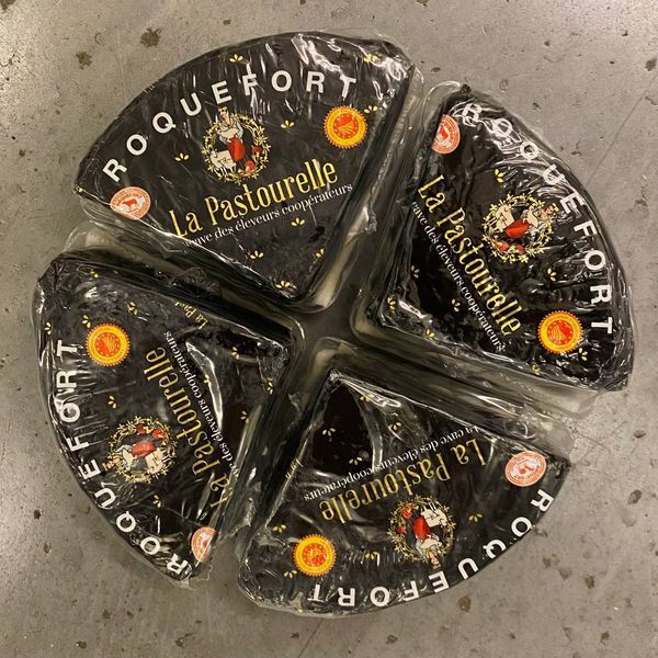 Голубой сыр Рокфор cheese72 фото