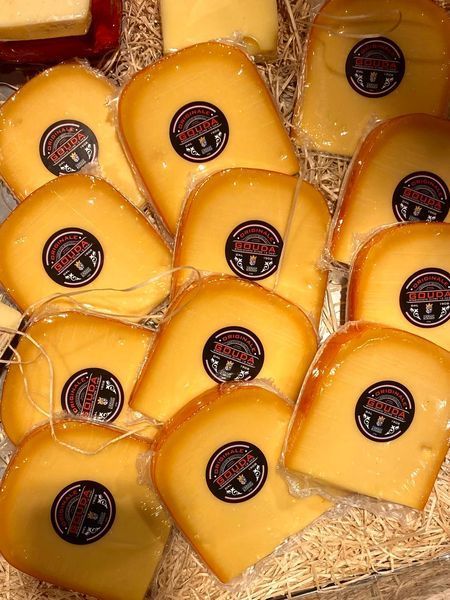 Сыр Гауда cheese90 фото